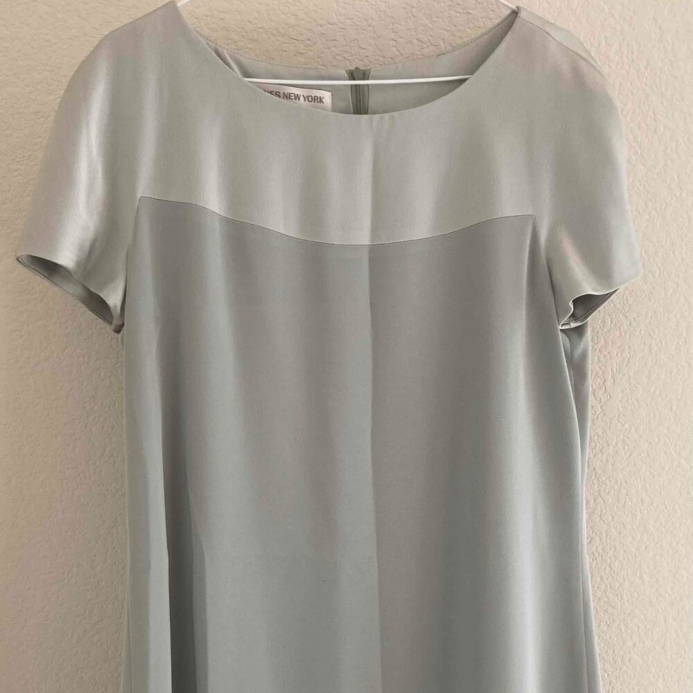 Spring classic party dress.  Pale green. Jones New York. Size 10. Great!